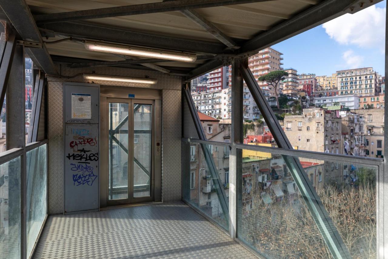 Apartment With Sea View With 2 Lifts Above Montesanto! Naples Exterior photo