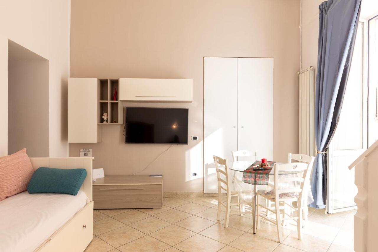 Apartment With Sea View With 2 Lifts Above Montesanto! Naples Exterior photo